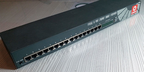 سوئیچ شبکه 16 پورت  16 port network switch